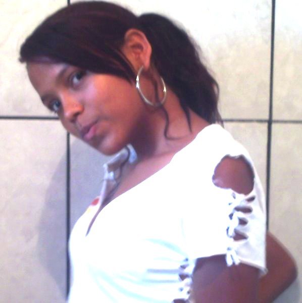 Date this young Brazil girl SARA from Conselheiro Lafaiete BR3598