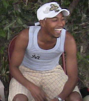 Date this hard body Dominican Republic man Japiun from San Cristobal DO5147