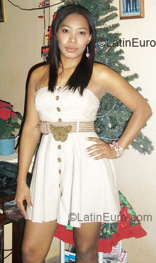 Date this delightful Colombia girl Yeimy from monteria, cordoba CO5086