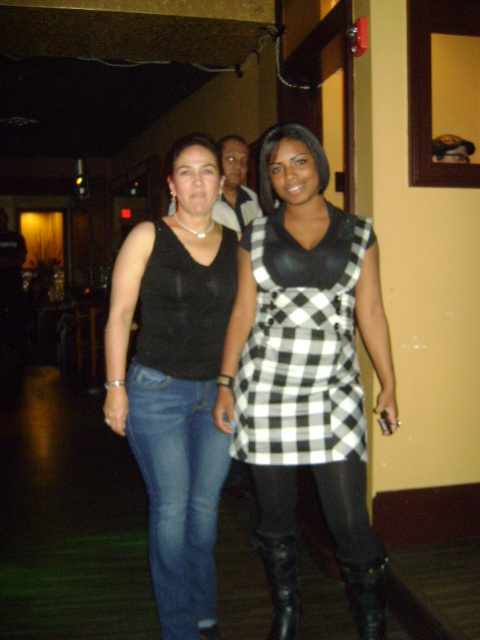 Date this lovely United States girl Maria fernanda from Rhode Island US7562