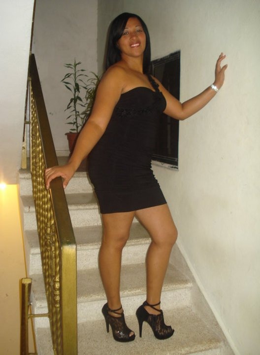 Date this foxy Dominican Republic girl 2Sexy4U from santo domingo DO5165
