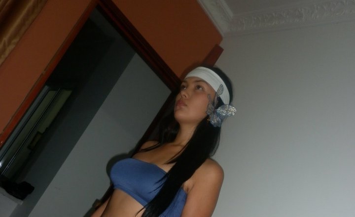 Date this foxy Colombia girl Yennifer from Manizales CO5144