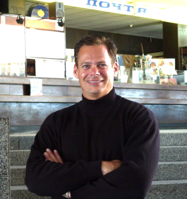 Date this happy United States man James from Dallas US7637