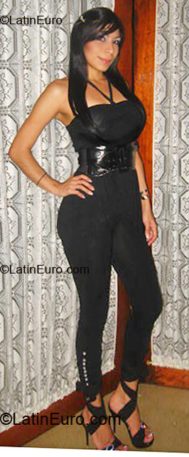 Date this tall Colombia girl Diana from Cali CO5206