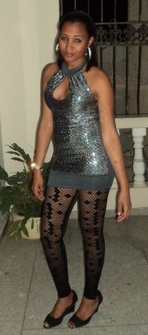 Date this pretty Dominican Republic girl Helen Peralta from Santiago. R.d DO5245