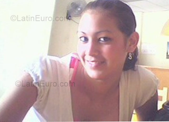 Date this gorgeous Ecuador girl Gaby from Guayaquil EC36