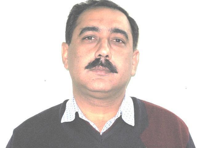 Date this pretty Pakistan man Zulqurnain from Lahore PK19