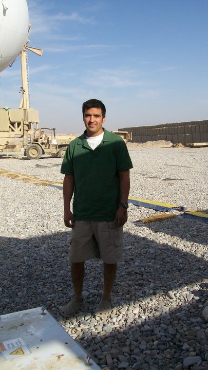 Date this nice looking United States man Davinche from Chicago US7732