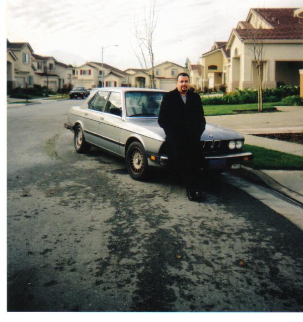 Date this happy United States man John from Pleasanton US7886