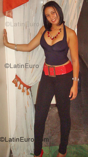 Date this hard body Dominican Republic girl Luisa from San Pedro De Macoris DO5375