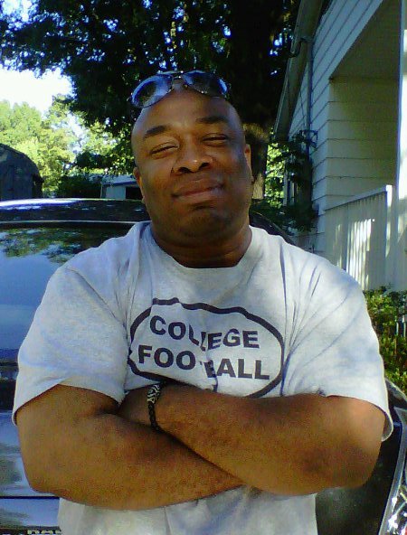 Date this good-looking United States man JOFLO from Raleigh US7933