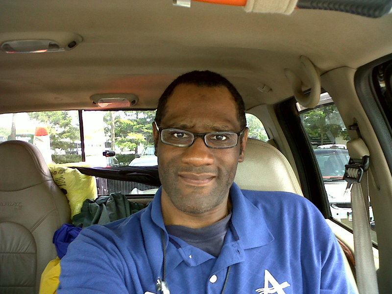 Date this happy United States man Alexter from Bay Shore US7954