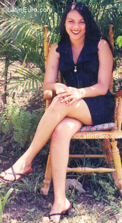 Date this tall Dominican Republic girl Lidia from Santiago DO5429
