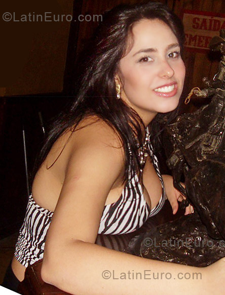 Date this georgeous Brazil girl Simone from Sao Paulo BR3953