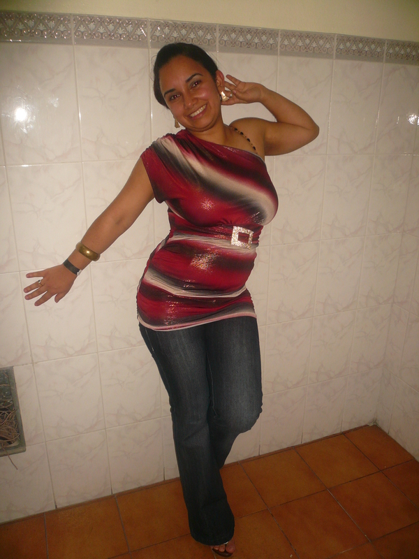 Date this passionate Dominican Republic girl Carolina from Santo Domingo DO5518