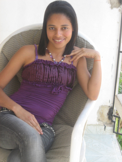 Date this tall Dominican Republic girl Glenis from Santo Domingo DO5596