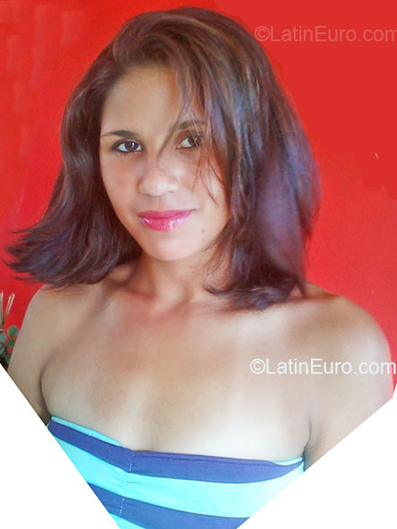 Date this beautiful Brazil girl Ana Paula from Bage BR4042