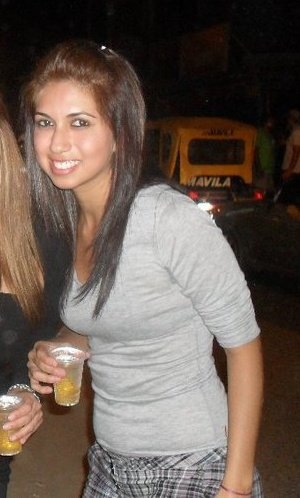 Date this nice looking Peru girl Zindhy from Piura PE385