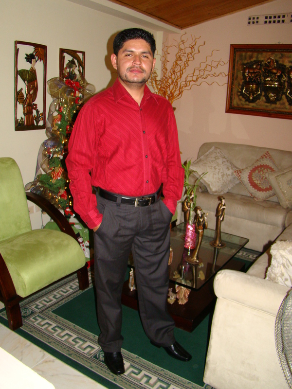 Date this nice looking Colombia man Jhon from Cali CO5698