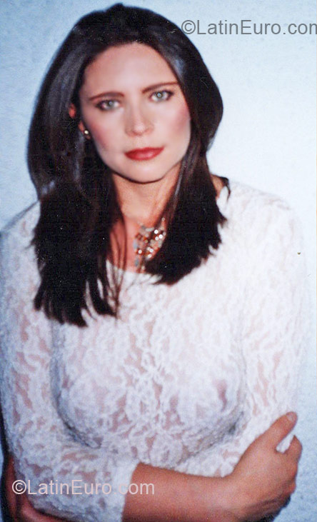 Date this hot Colombia girl Leonor from Bogota CO12712