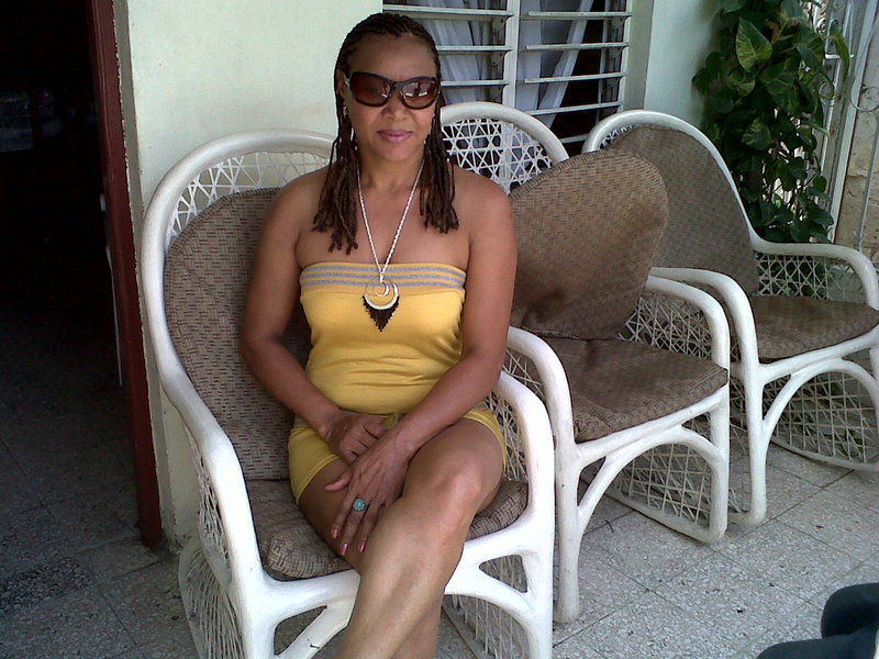 Date this tall Dominican Republic girl Mary 0606 from Santodomigo DO5734