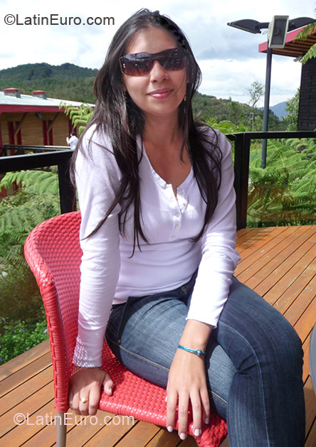 Date this sensual Colombia girl Carolina from Medellin CO5749