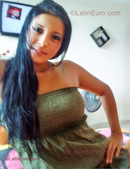 Date this sultry Colombia girl Johanna from Cali CO5757