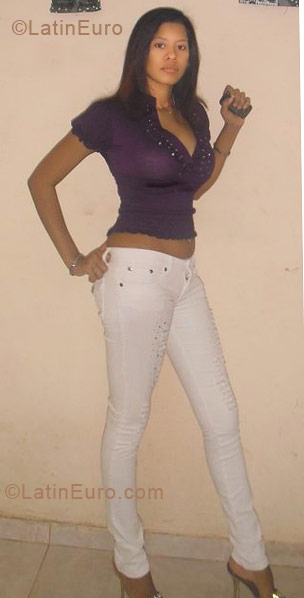 Date this delightful Dominican Republic girl Indhira from santo domingo DO5782