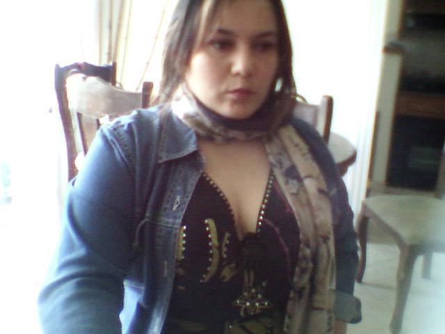 Date this sensual Colombia girl Constansa from Medellin CO5773