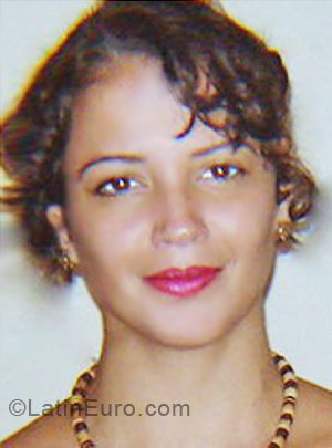 Date this athletic Brazil girl Ana Maria from Rio De Janeiro BR4243