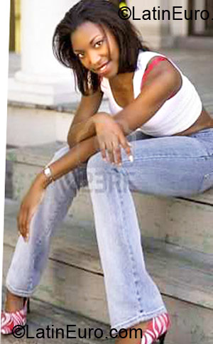 Date this nice looking Colombia girl Kendrylo from Cali CO5815