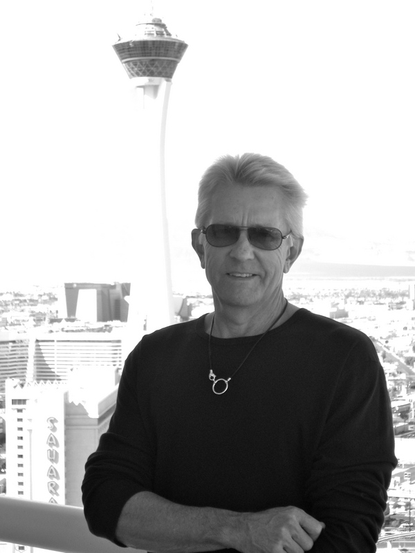 Date this happy United States man Sjm117 from Las Vegas / Rio De Janeiro US8497