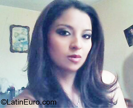 Date this sultry Ecuador girl Elizabeth from Riobama EC67