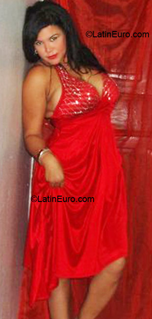 Date this tall Dominican Republic girl Mariette from San Pedro De Macoris DO5992