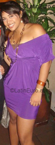 Date this attractive Colombia girl Jael from Barranquilla CO5972