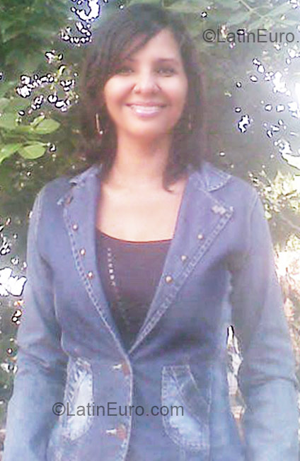 Date this sultry Colombia girl Edith from Barranquilla CO5993