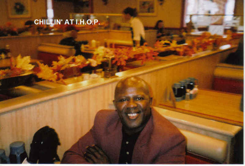 Date this tall United States man Blackbyrd from sacramento US8614