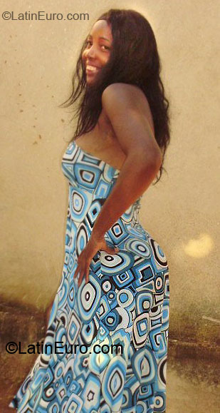 Date this charming Brazil girl Silvina from Astolfo Dutra BR4367