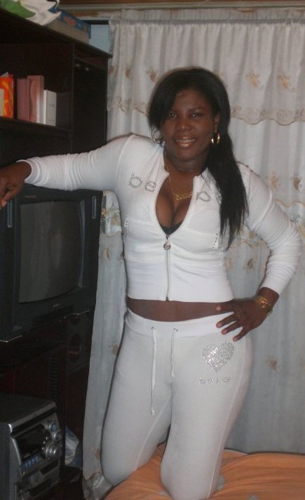 Date this nice looking Colombia girl Ruby from Cali Colombia CO6027