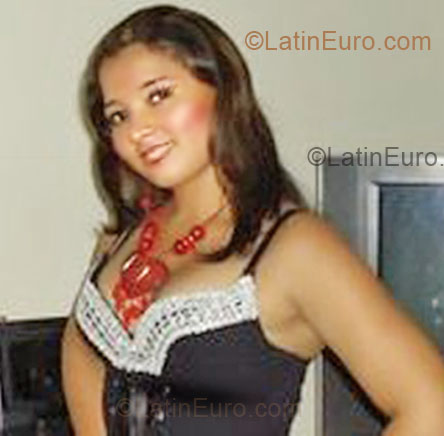 Date this georgeous Colombia girl Diana from Neiva CO6080