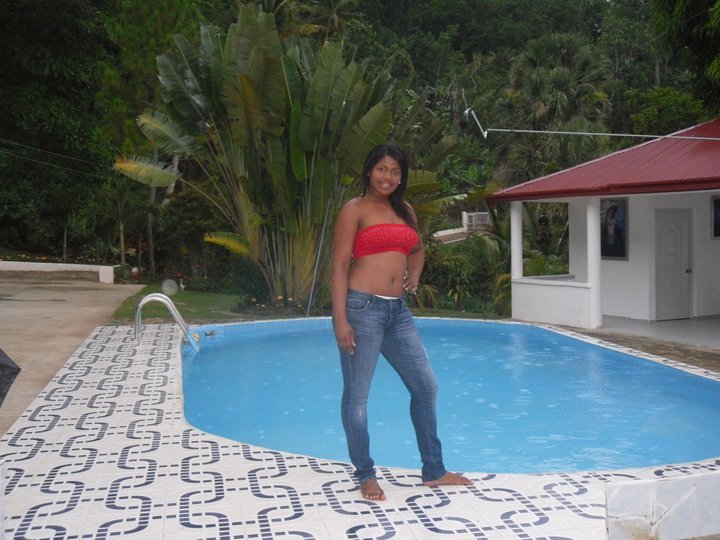 Date this voluptuous Dominican Republic girl Clara from Santiago DO6221