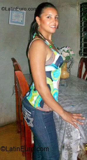 Date this stunning Dominican Republic girl Ruth from La Vega DO6234