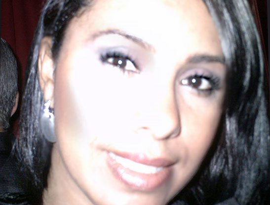 Date this pretty Brazil girl CRIS FLOWERS from Rio De Janeiro BR9057