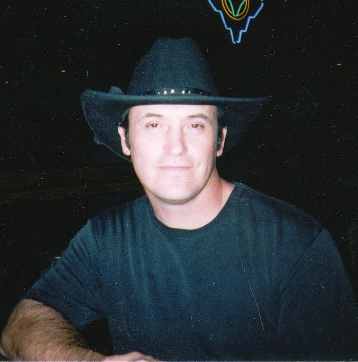 Date this tall United States man Badsammy from Albuquerque US8764