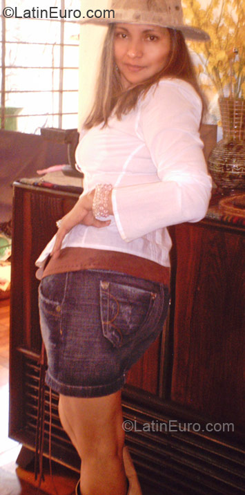 Date this stunning Brazil girl Zzel from Sao Paulo BR4514