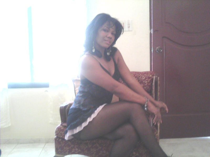 Date this foxy Dominican Republic girl Carolina ventur from Santiago DO6357