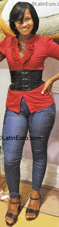 Date this cute Dominican Republic girl Arelis from Santo Domingo DO6427