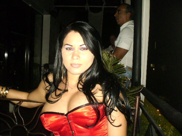 Date this hard body Dominican Republic girl Venecia vasquez from Santo Domingo DO6429
