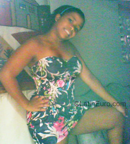 Date this foxy Dominican Republic girl Leidy vanesa from Santo Domnigo DO6453