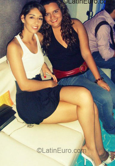 Date this good-looking Colombia girl Cindy from Bogota CO6260